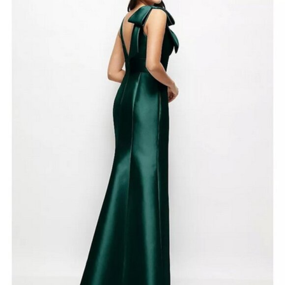 Alfred Sung Evergreen Bow Sleeveless Satin Twill Trumpet Gown D863 - Picture 3 of 3